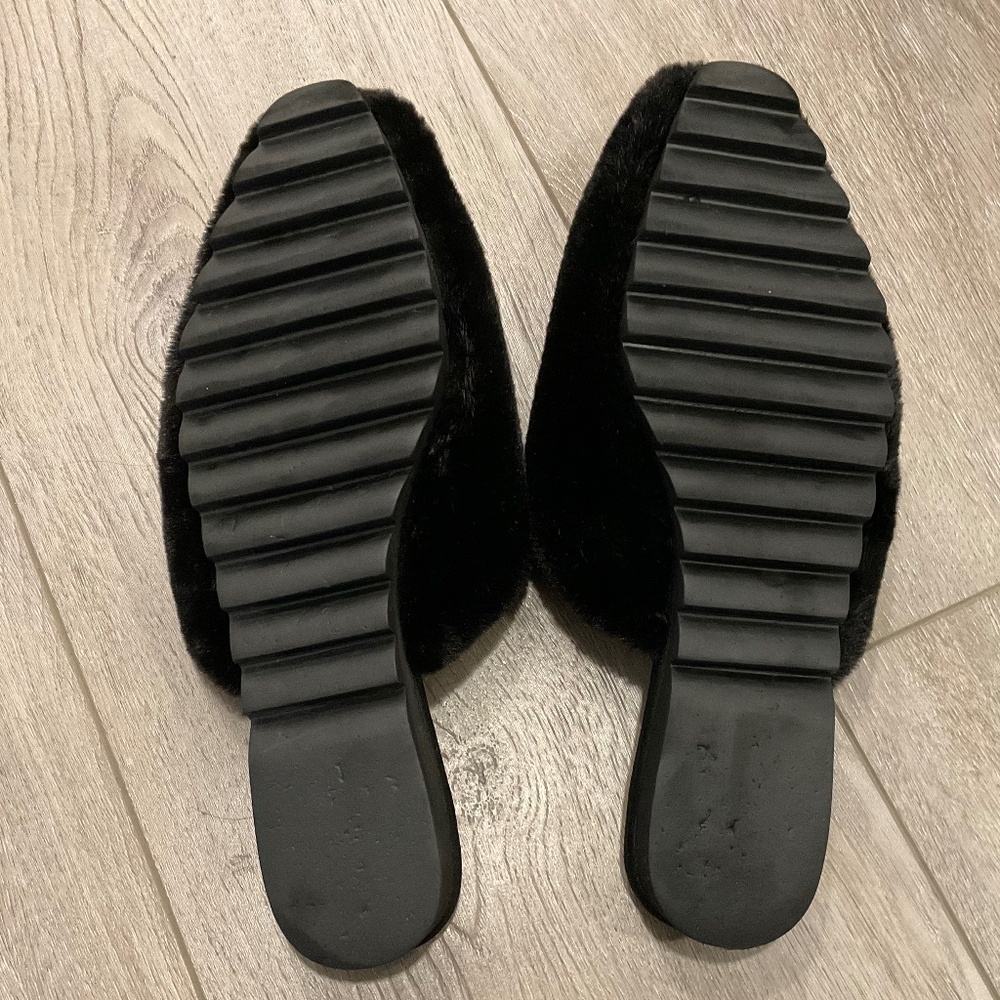 ROAM Cloud Mule Black Faux Fur Size 8 LIKE NEW - Picture 4 of 6